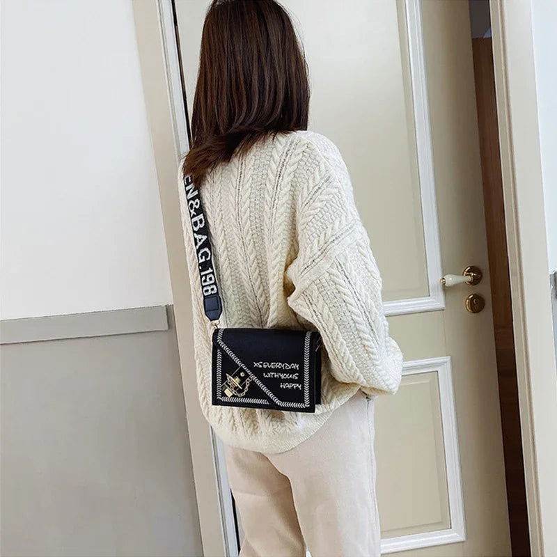 Bolso cuadrado con correa ancha - Kamivashop