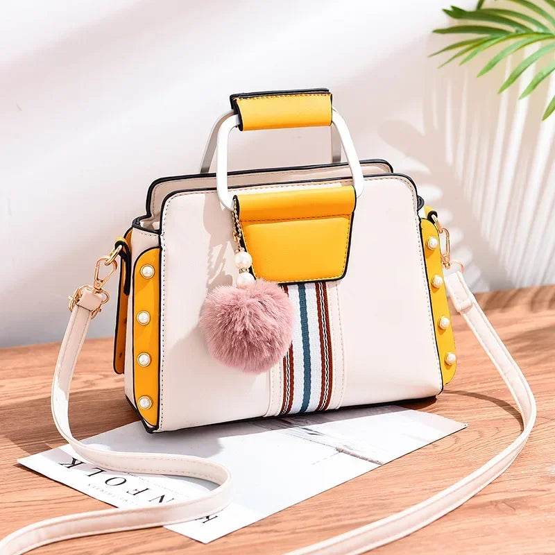 Bolso doble color con pompón - Kamivashop