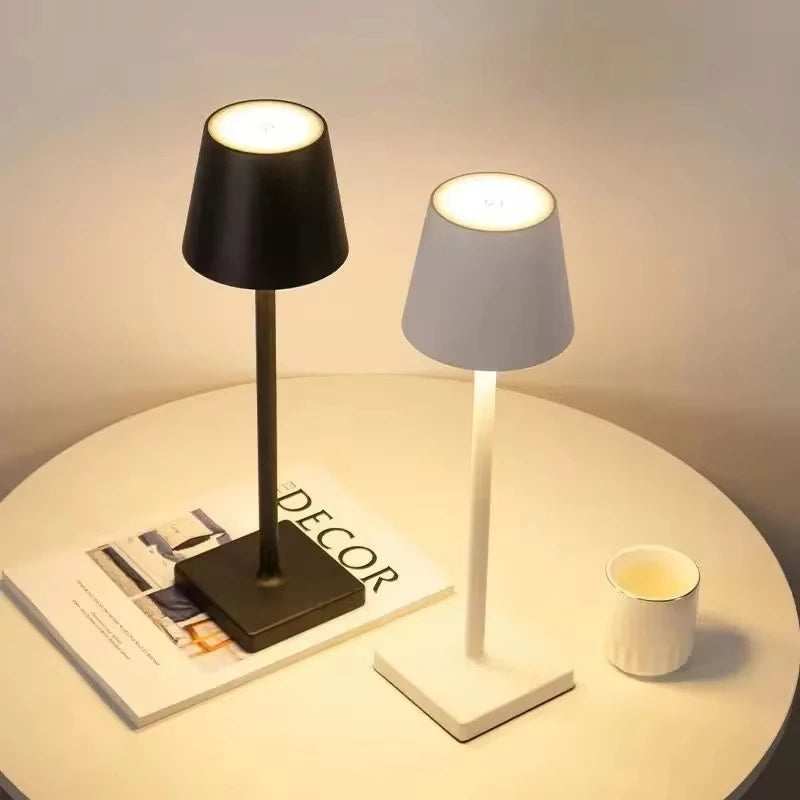 Lámpara de Mesa LED Recargable Táctil con Luz Regulable